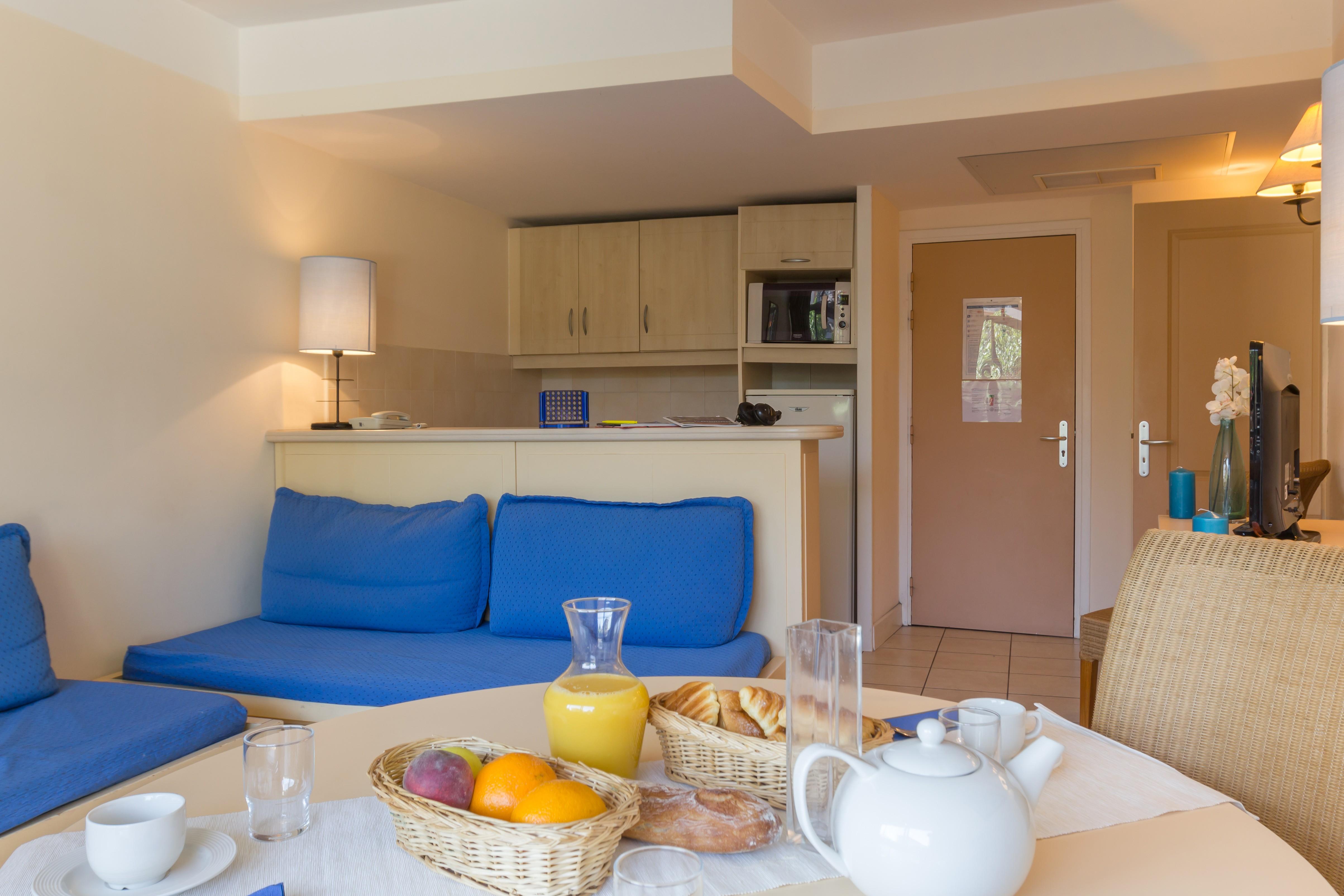 Résidence Pierre&Vacances Heliotel Marine Saint-Laurent-du-Var Esterno foto