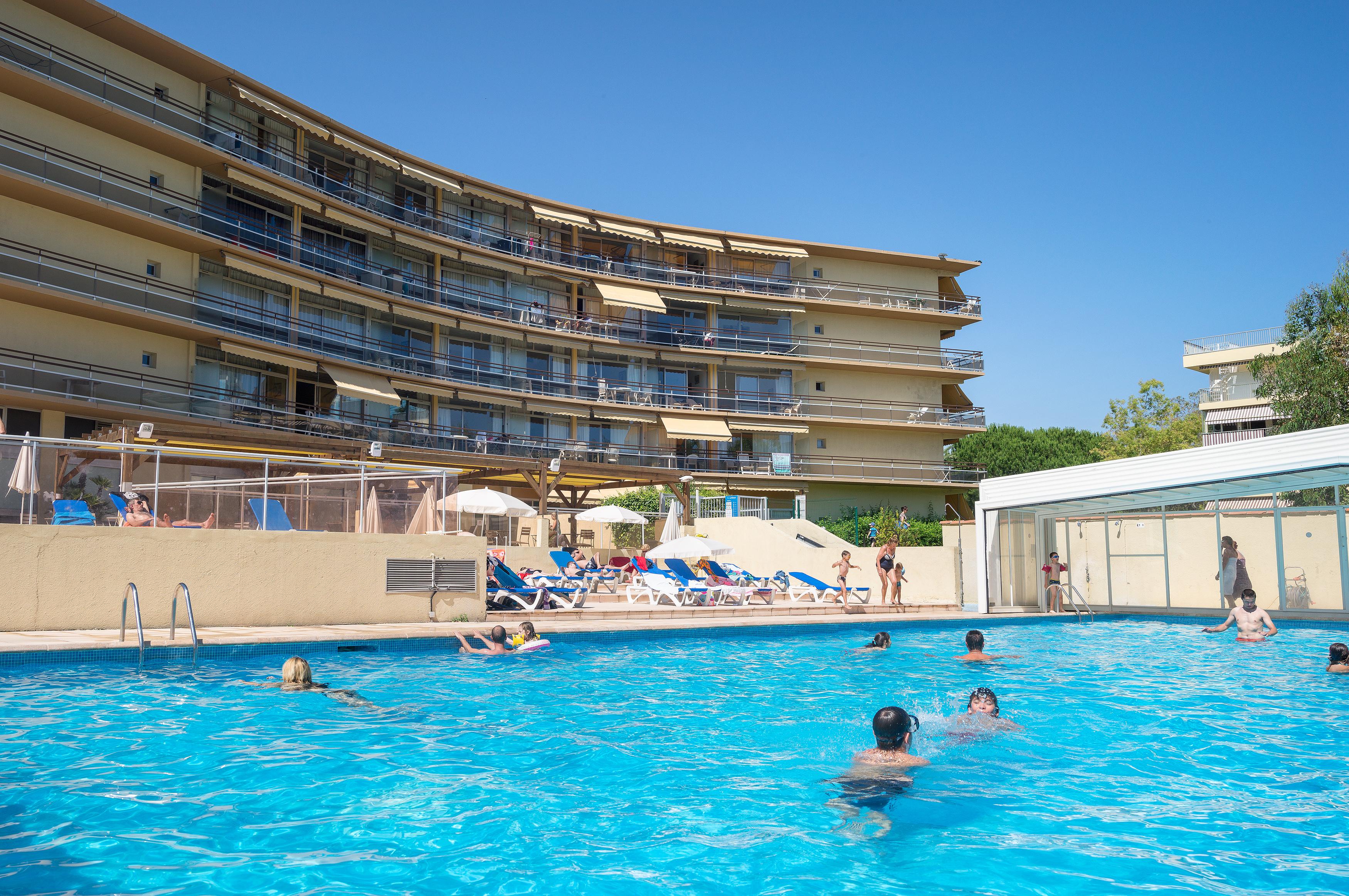 Résidence Pierre&Vacances Heliotel Marine Saint-Laurent-du-Var Esterno foto