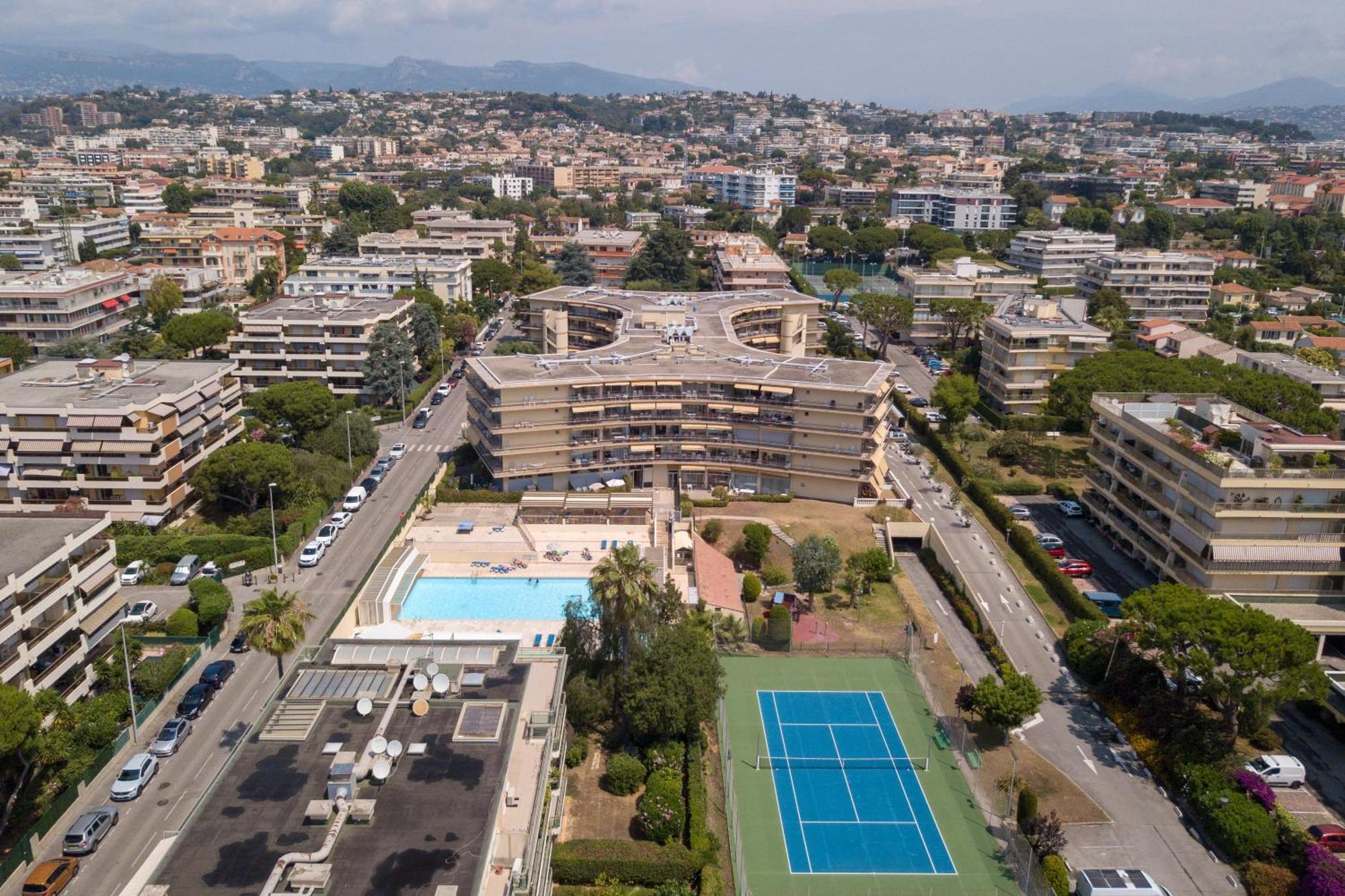 Résidence Pierre&Vacances Heliotel Marine Saint-Laurent-du-Var Esterno foto