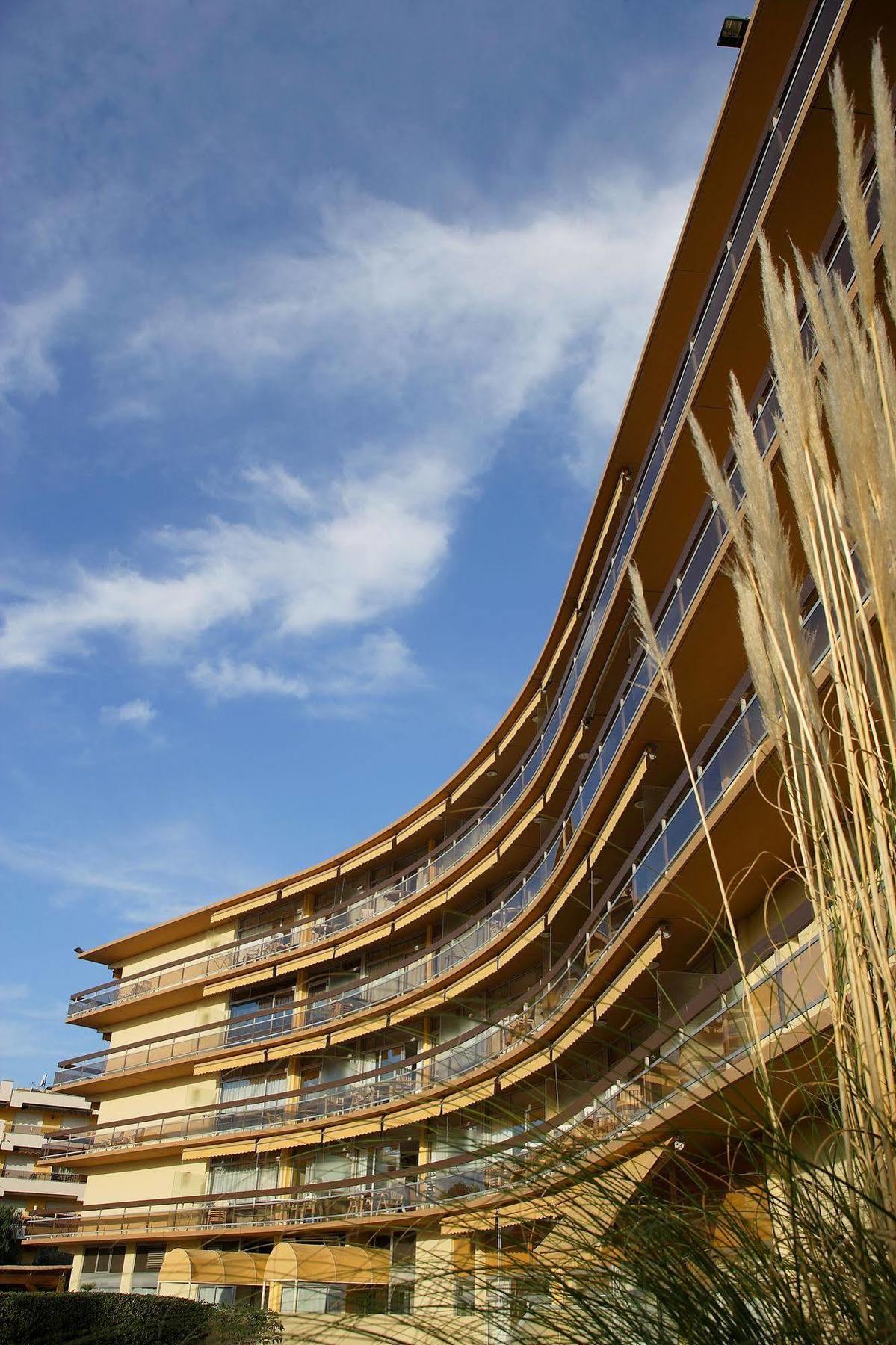 Résidence Pierre&Vacances Heliotel Marine Saint-Laurent-du-Var Esterno foto