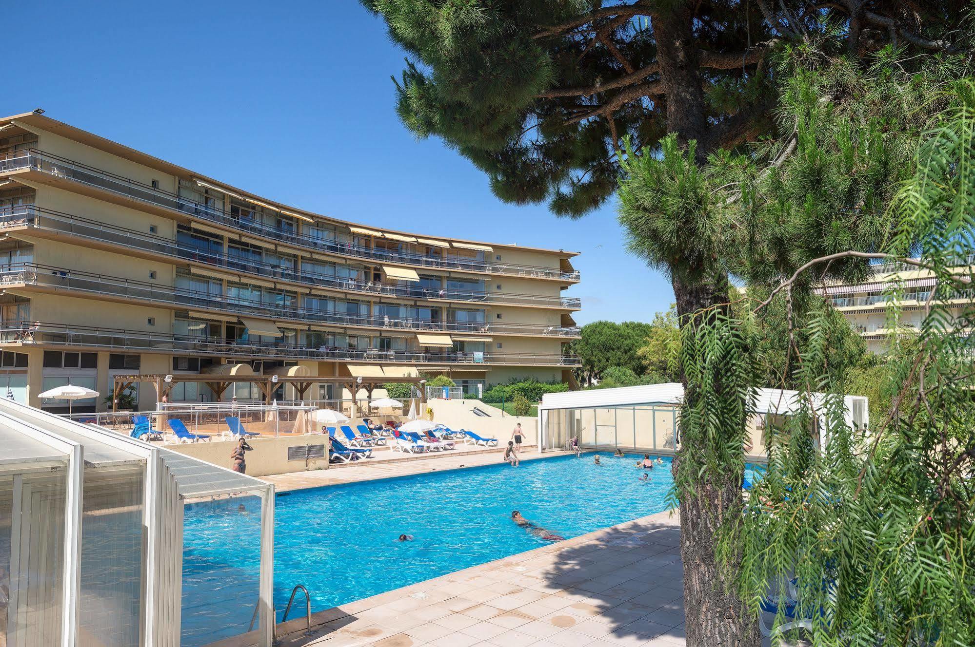 Résidence Pierre&Vacances Heliotel Marine Saint-Laurent-du-Var Esterno foto